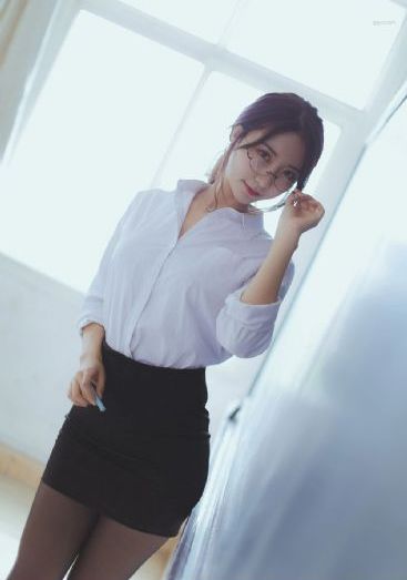 女教师20